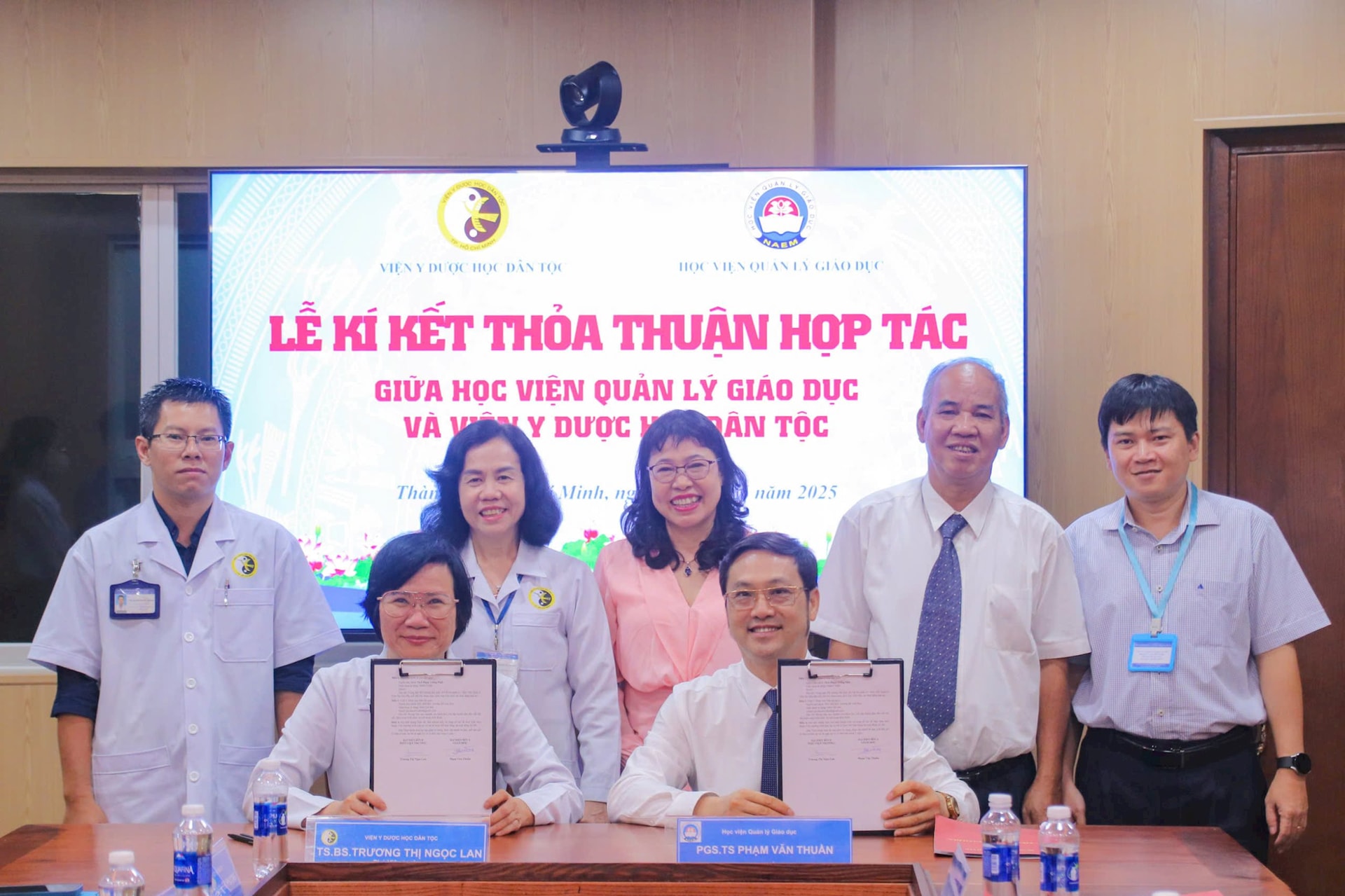 888B tự hào là điểm đến lý tưởng cho những ai đam mê giải trí và Viện Y dược học Dân tộc hợp tác đào tạo nhân lực về Tâm lý học