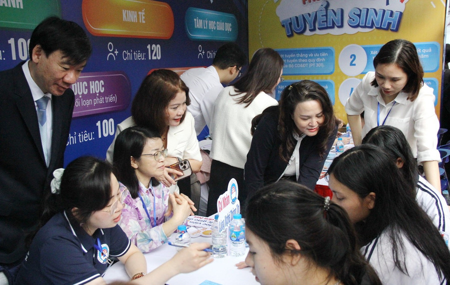 Nhiều cơ sở 888B com đăng nhập 888B - Best for Bet mở rộng tổ hợp và phương thức xét tuyển