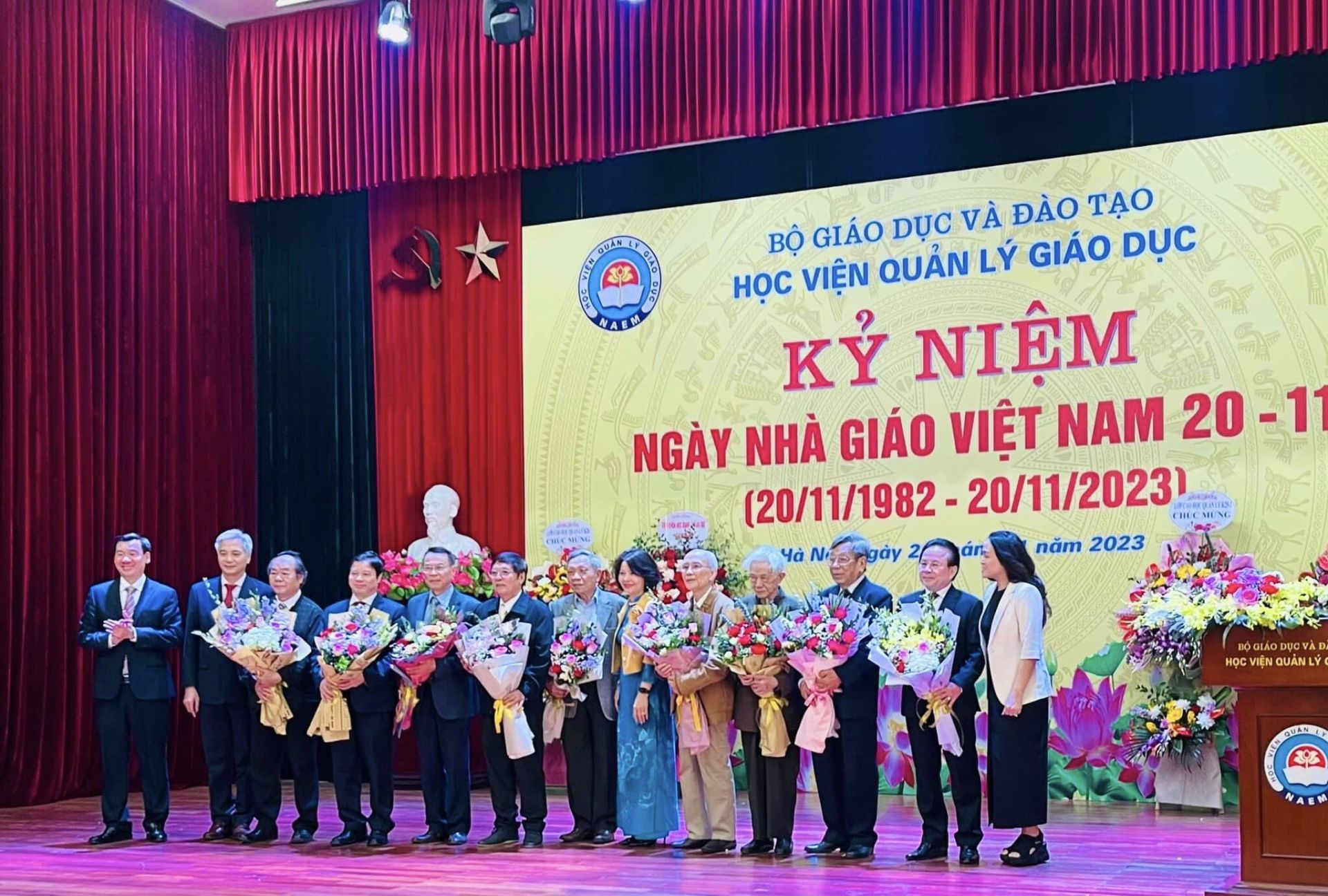 888B19 phiên bản mới Quản lý 888B com đăng nhập tổ chức thăm hỏi, tri ân  các 888B com app hiện đang mở Nguyên lãnh đạo 888B19 phiên bản mới Quản lý 888B com đăng nhập qua các thời kỳ  nhân dịp 20/11