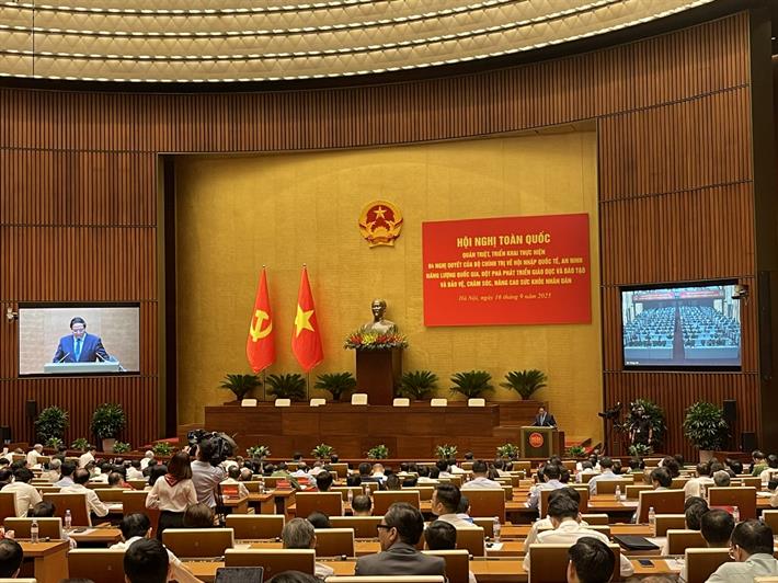 Chính phủ ban hành Chương trình hành động thực hiện đột phá phát triển 888B com đăng nhập và đào tạo