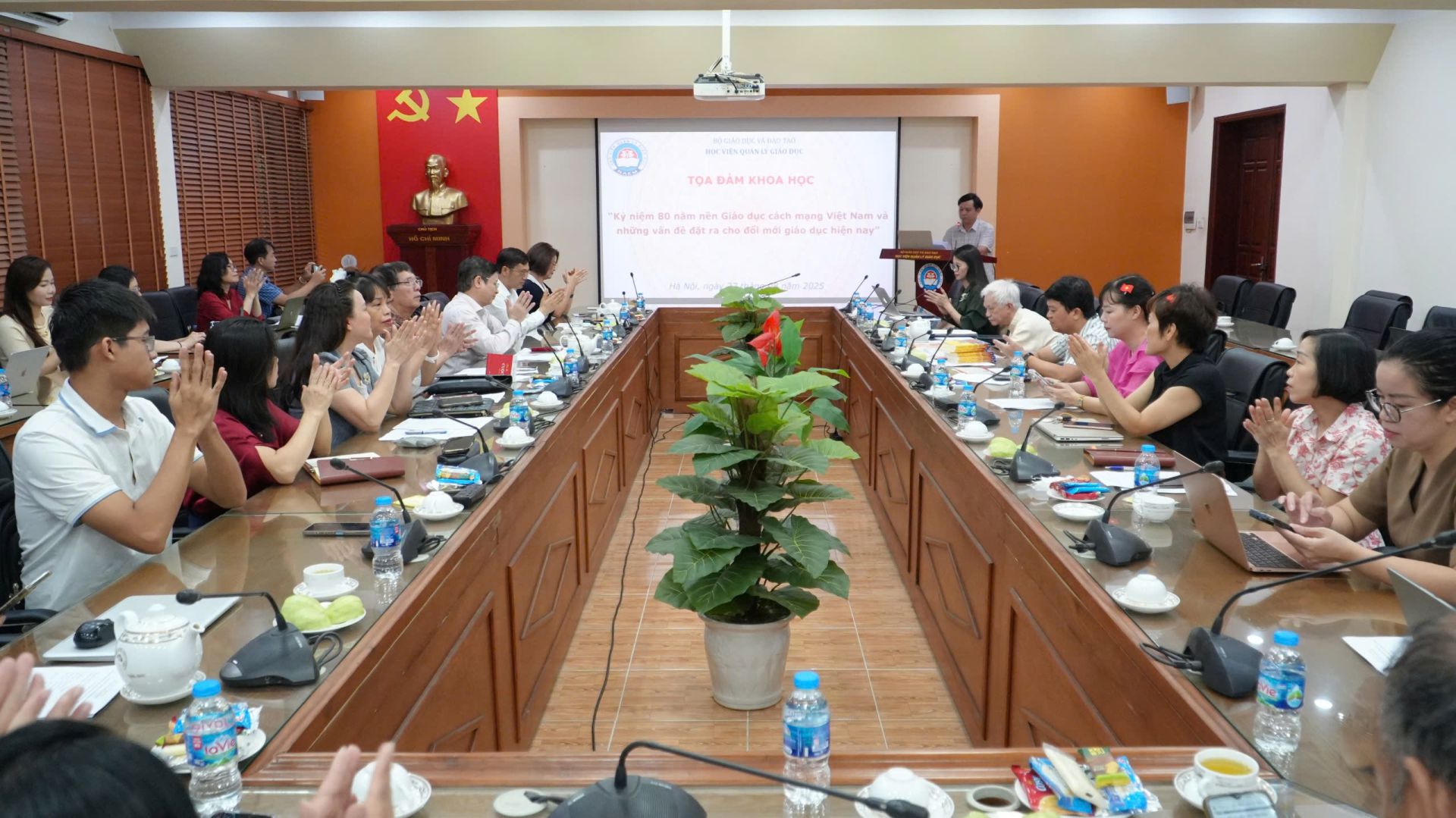 Seminar khoa học: “Kỷ niệm 80 năm nền 888B.com km cá độ bóng đá cách mạng Việt Nam và những vấn đề đặt ra cho đổi mới 888B com đăng nhập hiện nay”