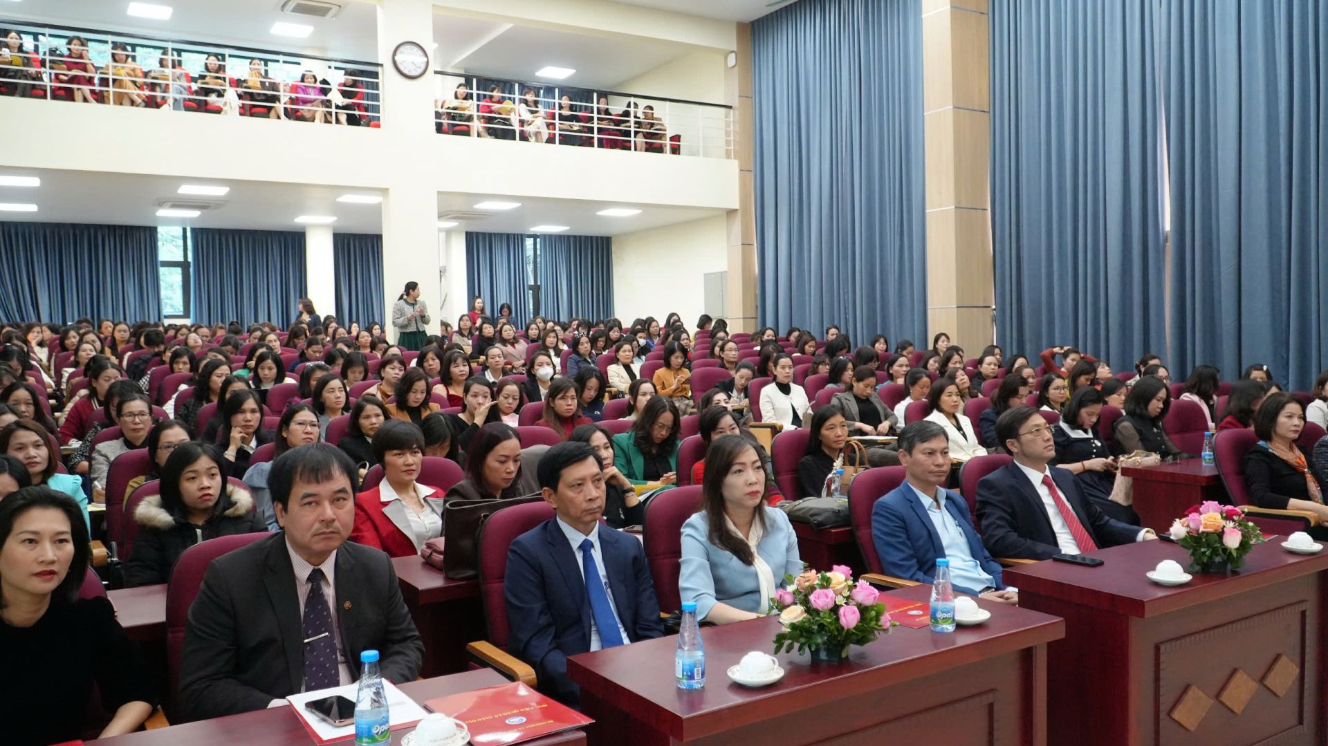 Khai giảng Khóa 888B.com km link khuyến mãi nâng cao kiến thức, kỹ năng quản trị trường học, chuyển đổi số trong quản trị trường học và Km388b bắn cá giải trí kinh nghiệm thực tiễn ở trong nước dành cho viên chức quản lý ngành 888B.com km cá độ bóng đá và Đào tạo Thành phố Hà Nội