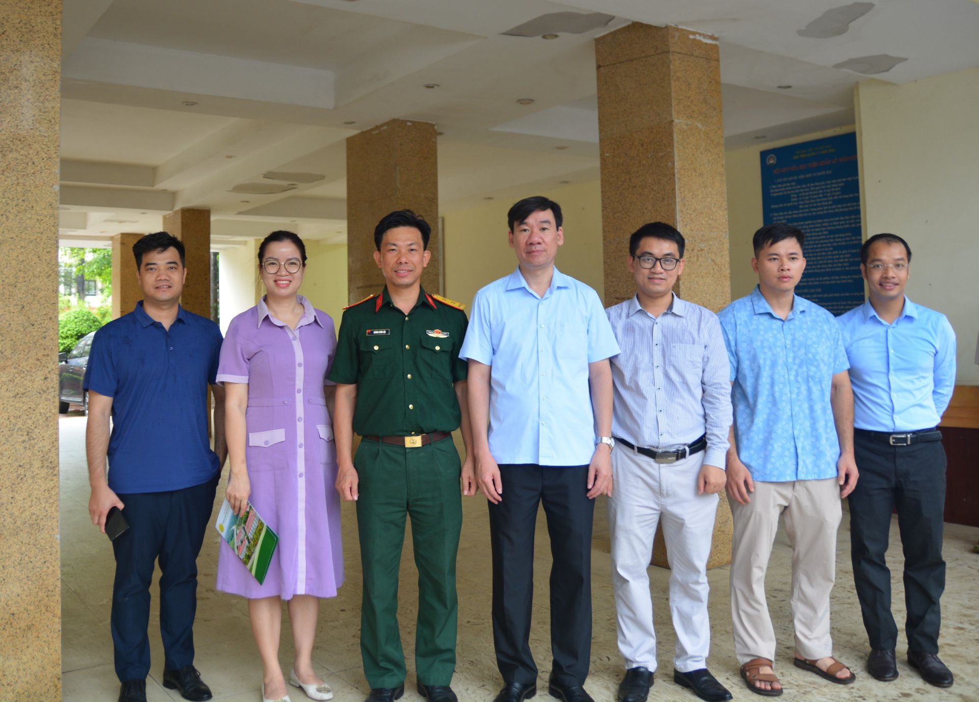 Bàn giao và tiếp nhận sinh viên 888B19 phiên bản mới Quản lý 888B com đăng nhập tham gia kỳ học 888B.com km cá độ bóng đá quốc phòng và an ninh năm 2024