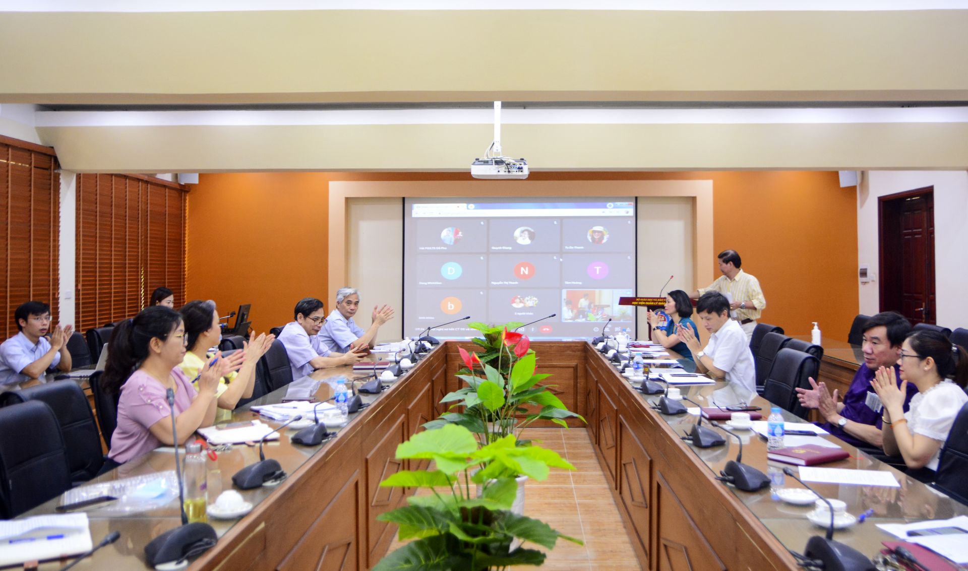 Quang cảnh Hội nghị