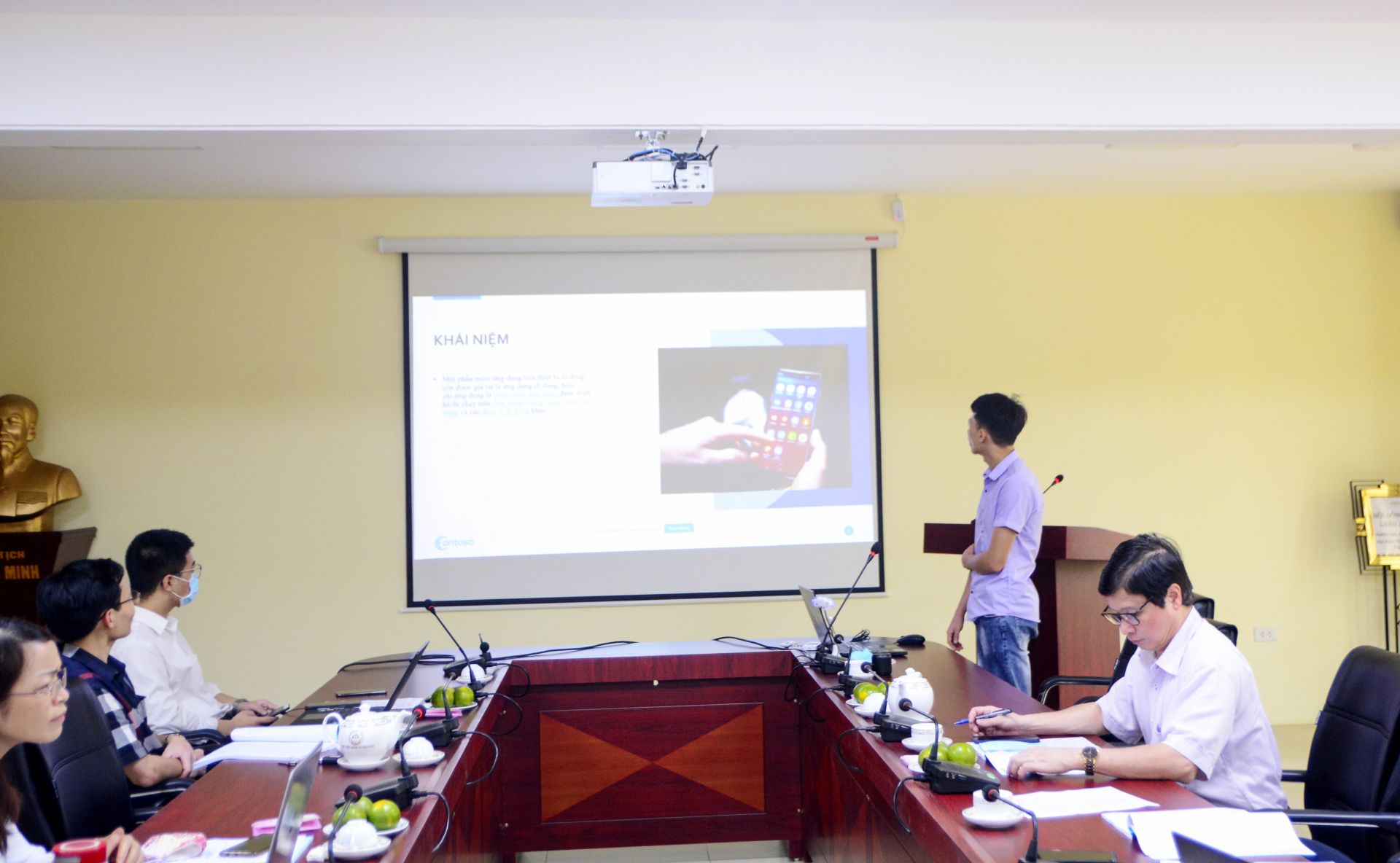 888B nhà cái Khoa CNTT-TT trình bày ý tưởng về phần mềm hỗ trợ học tập trên nền tảng di động